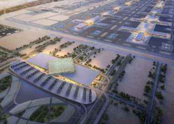 বিশ্বের সর্ববৃহৎ ও ব্যস্ততম বিমানবন্দর হচ্ছে দুবাইয়ে