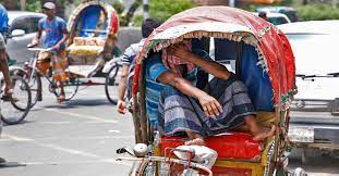 আকাশপানে চেয়ে আছে মানুষ-প্রাণিকুল