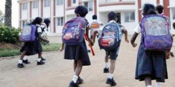 সব স্কুুল কলেজ ৭দিন বন্ধ ঘোষণা