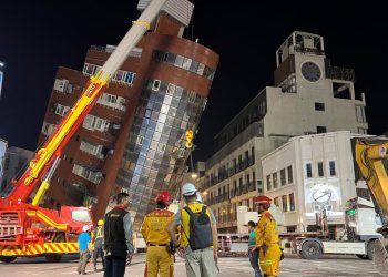 এক রাতেই ৮০ বার কেঁপে উঠলো তাইওয়ান