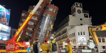 এক রাতেই ৮০ বার কেঁপে উঠলো তাইওয়ান