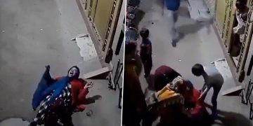 স্ত্রীকে জানালা দিয়ে ফেলে দিল স্বামী