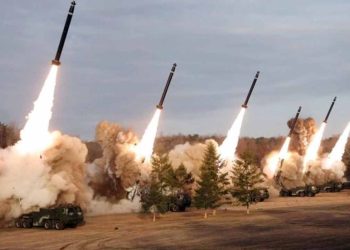 জাপান সাগরে ১০ ক্ষেপণাস্ত্র ছুড়েছে