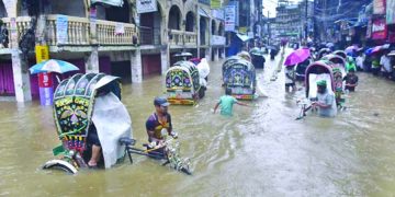 তলিয়ে গেছে চট্টগ্রাম