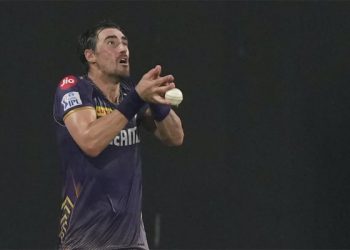 ওয়ানডে ছাড়ার ইঙ্গিত স্টার্কের