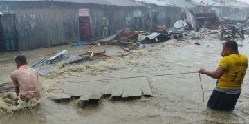 দীর্ঘ তাণ্ডবে বড় বিপর্যয়