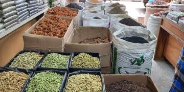 অস্থির মসলার বাজার