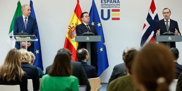 ফিলিস্তিনকে আনুষ্ঠানিক স্বীকৃতি দিল আয়ারল্যান্ড, স্পেন ও নরওয়ে