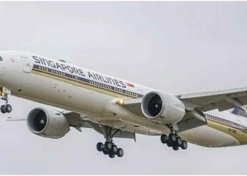 ঝড়ো বাতাসের কবলে লন্ডন-সিঙ্গাপুর ফ্লাইট