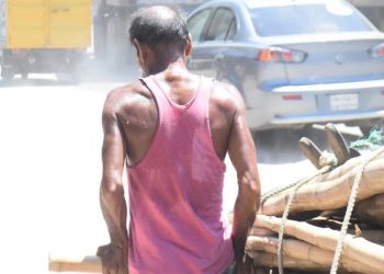 উচ্চতাপে দুর্বিষহ জনজীবন