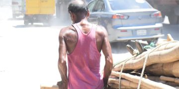 উচ্চতাপে দুর্বিষহ জনজীবন