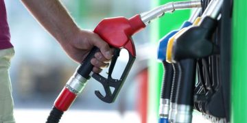বাড়ল জ্বালানি তেলের দাম