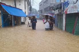 সিলেট শহরে থৈ থৈ পানি