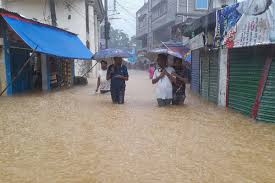 সিলেট শহরে থৈ থৈ পানি