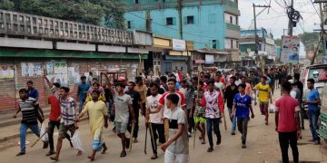 আওয়ামী লীগের দু’পক্ষের মধ্যে সংঘর্ষ