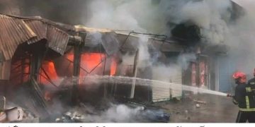 অগ্নিকান্ডে ৭ ব্যবসা প্রতিষ্ঠান পুড়ে ছাঁই