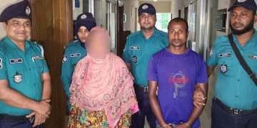 দাদির সঙ্গে পরকীয়া