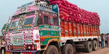 ভারত থেকে পেঁয়াজ আমদানি শুরু