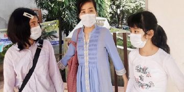 বাংলাদেশে ফিরেছেন সেই জাপানি মা