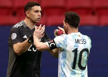 মার্টিনেজকে ‘বিশ্বসেরা’