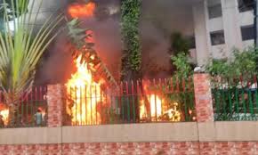 ওবায়দুল কাদেরের গ্রামের বাড়িতে অগ্নিসংযোগ