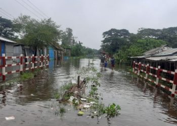 চৌদ্দগ্রামে ২৮টি আশ্রয়কেন্দ্রে কয়েক হাজার মানুষ