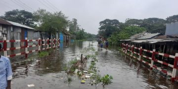 চৌদ্দগ্রামে ২৮টি আশ্রয়কেন্দ্রে কয়েক হাজার মানুষ
