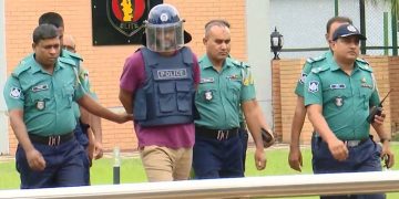 বাদাম বেঁচে খেলেও ভালো করতাম