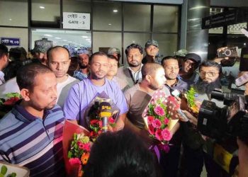 দেশে ফিরলেন আমিরাতে ক্ষমা পাওয়া ১৩ বাংলাদেশি