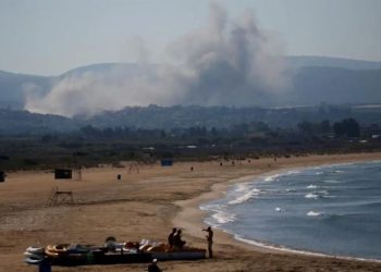 ইসরাইলী হামলায় জনশূন্য লেবাননের সমুদ্র তীরবর্তী শহর