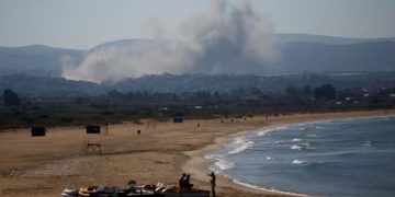 ইসরাইলী হামলায় জনশূন্য লেবাননের সমুদ্র তীরবর্তী শহর