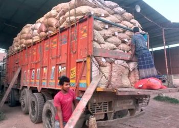 কম শুল্কের পেঁয়াজ আমদানি শুরু