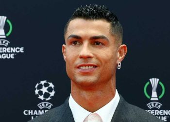 সাফল্য পেতে ইউনাইটেডের পুনর্গঠন দরকার