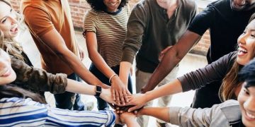 মানুষের মর্যাদা (এম এ ওয়াহাব)