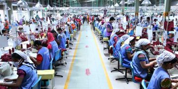 পোশাক কারখানায় অস্থিরতার ৩ কারণ