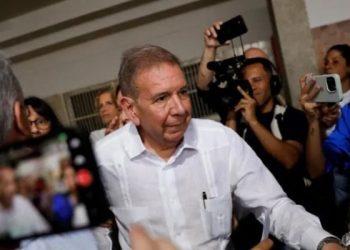 পালালেন ভেনিজুয়েলার বিরোধী নেতা