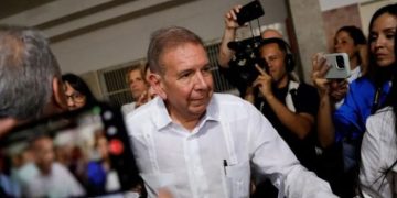 পালালেন ভেনিজুয়েলার বিরোধী নেতা