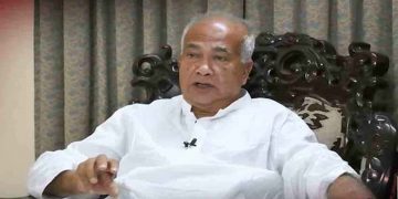 চট্টগ্রামের রাজনীতিতে তিনি ছিলেন