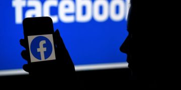 ছদ্মবেশী চক্রের ভয়ংকর ফাঁদ, টার্গেট ৫ কোটি ফেসবুক ব্যবহারকারী