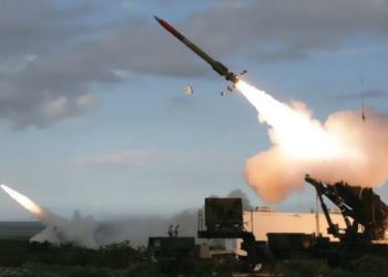 অত্যাধুনিক ক্ষেপণাস্ত্র দিয়ে ইসরাইলে হামলা