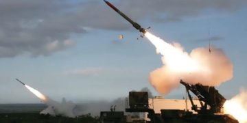 অত্যাধুনিক ক্ষেপণাস্ত্র দিয়ে ইসরাইলে হামলা