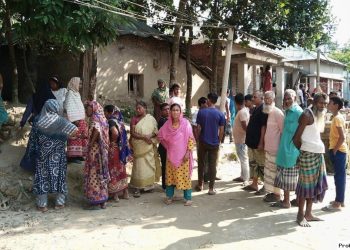 জমি নিয়ে দ্বন্দ্বের জেরে প্রতিবেশীকে হত্যা