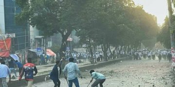 পিছু হটলেন ঢাকা ও সিটি কলেজের শিক্ষার্থীরা