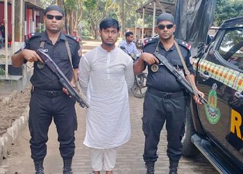 মাকে হত্যার পর লাশ ডিপ ফ্রিজে রেখে ডাকাত নাটক সাজালো ছেলে