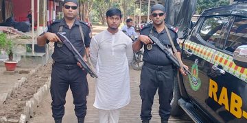 মাকে হত্যার পর লাশ ডিপ ফ্রিজে রেখে ডাকাত নাটক সাজালো ছেলে