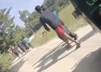 দিনদুপুরে দুই ব্যবসায়ীকে অপহরণ