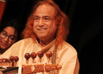বিখ্যাত সরোদবাদক ওস্তাদ আশীষ খাঁ মারা গেছেন
