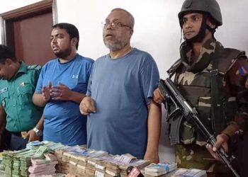 অতিরিক্ত সচিব আমজাদ গ্রেফতার