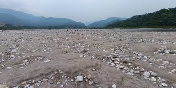 প্রতিদিন চুরি হচ্ছে কোটি কোটি টাকার পাথর