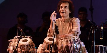 কিংবদন্তি তবলাবাদক ওস্তাদ জাকির হোসেন আর নেই